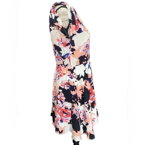 Yumi Kim Floral Warp Dress - Picture 8 of 11
